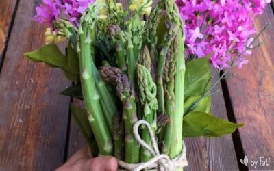 Crema de espárragos, patatas y queso feta